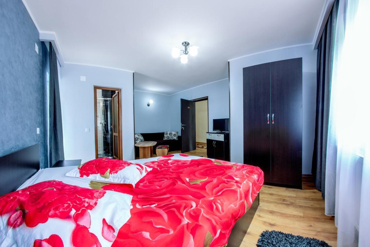 Vila Nico Baia de Fier Exteriér fotografie