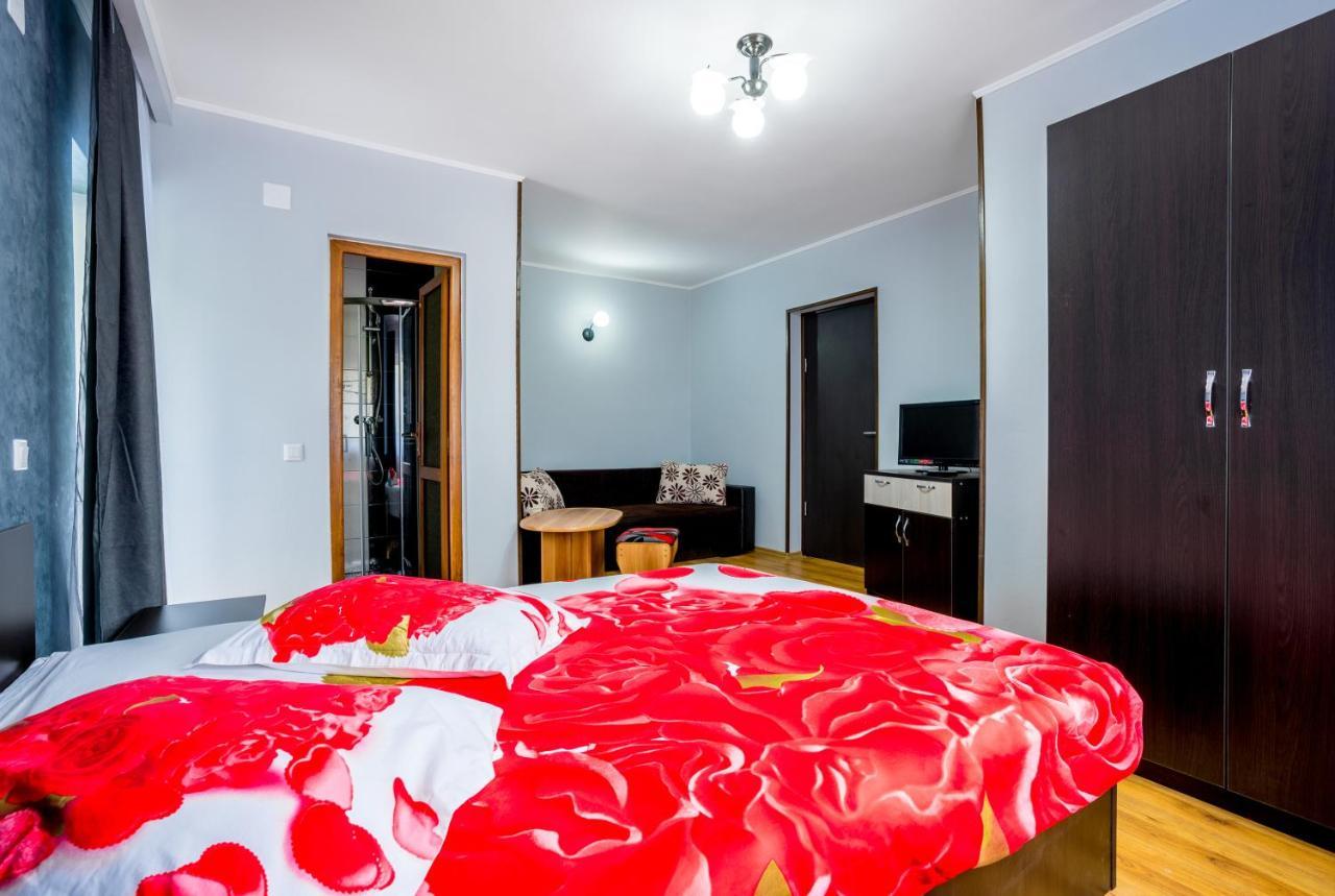 Vila Nico Baia de Fier Exteriér fotografie