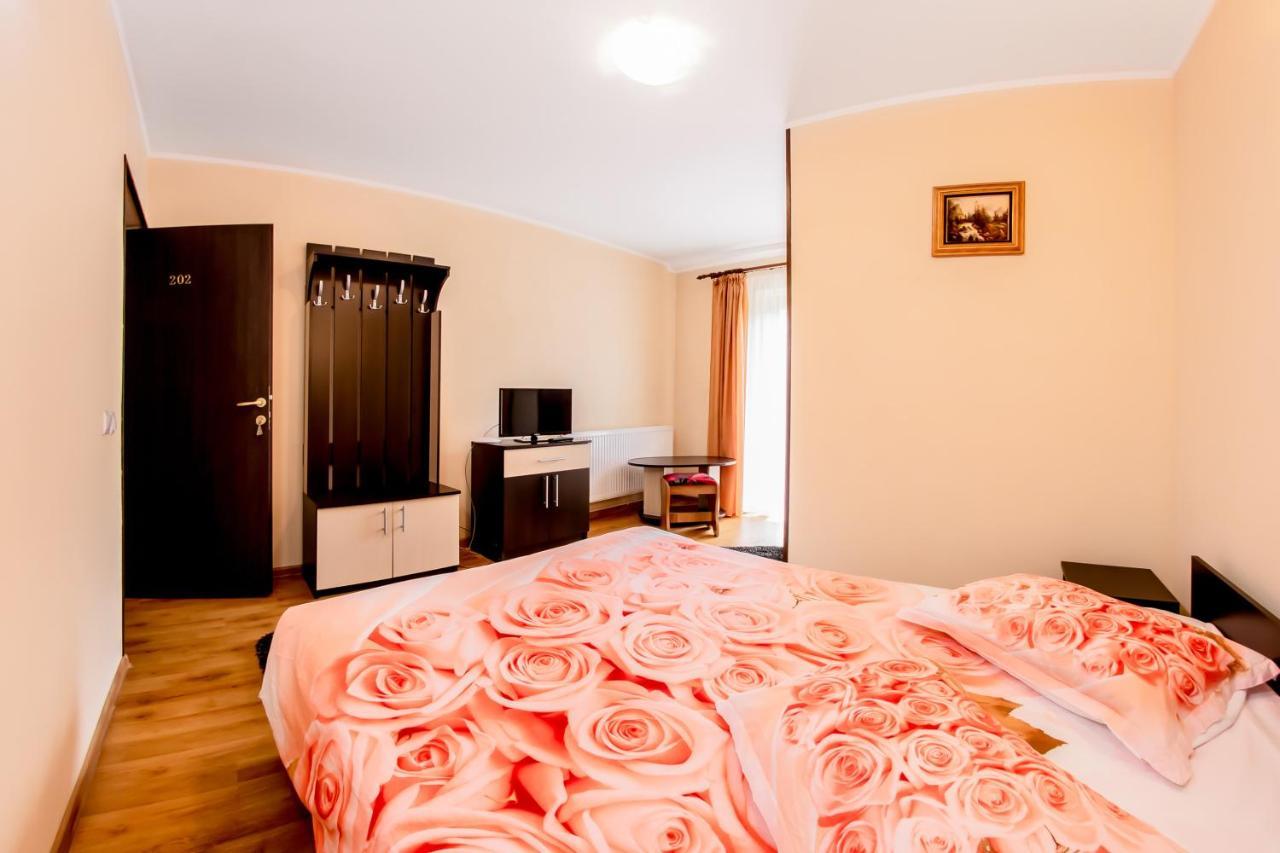 Vila Nico Baia de Fier Exteriér fotografie